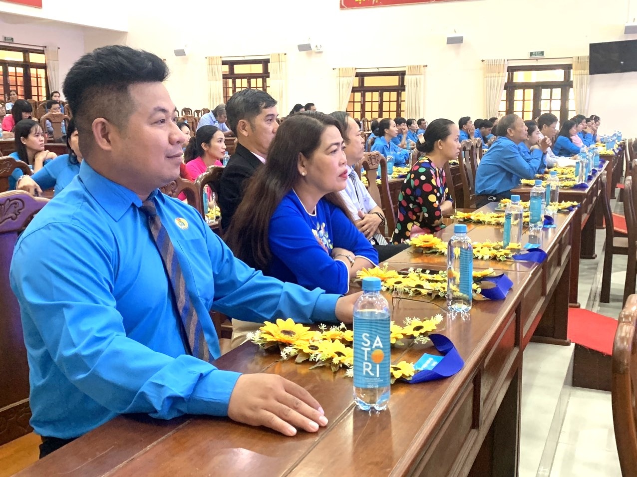 Biểu dương 10 tập thể, 95 cán bộ, đoàn viên công đoàn xuất sắc tại Cần Thơ Biểu dương 10 tập thể, 95 cán bộ, đoàn viên công đoàn xuất sắc tại Cần Thơ