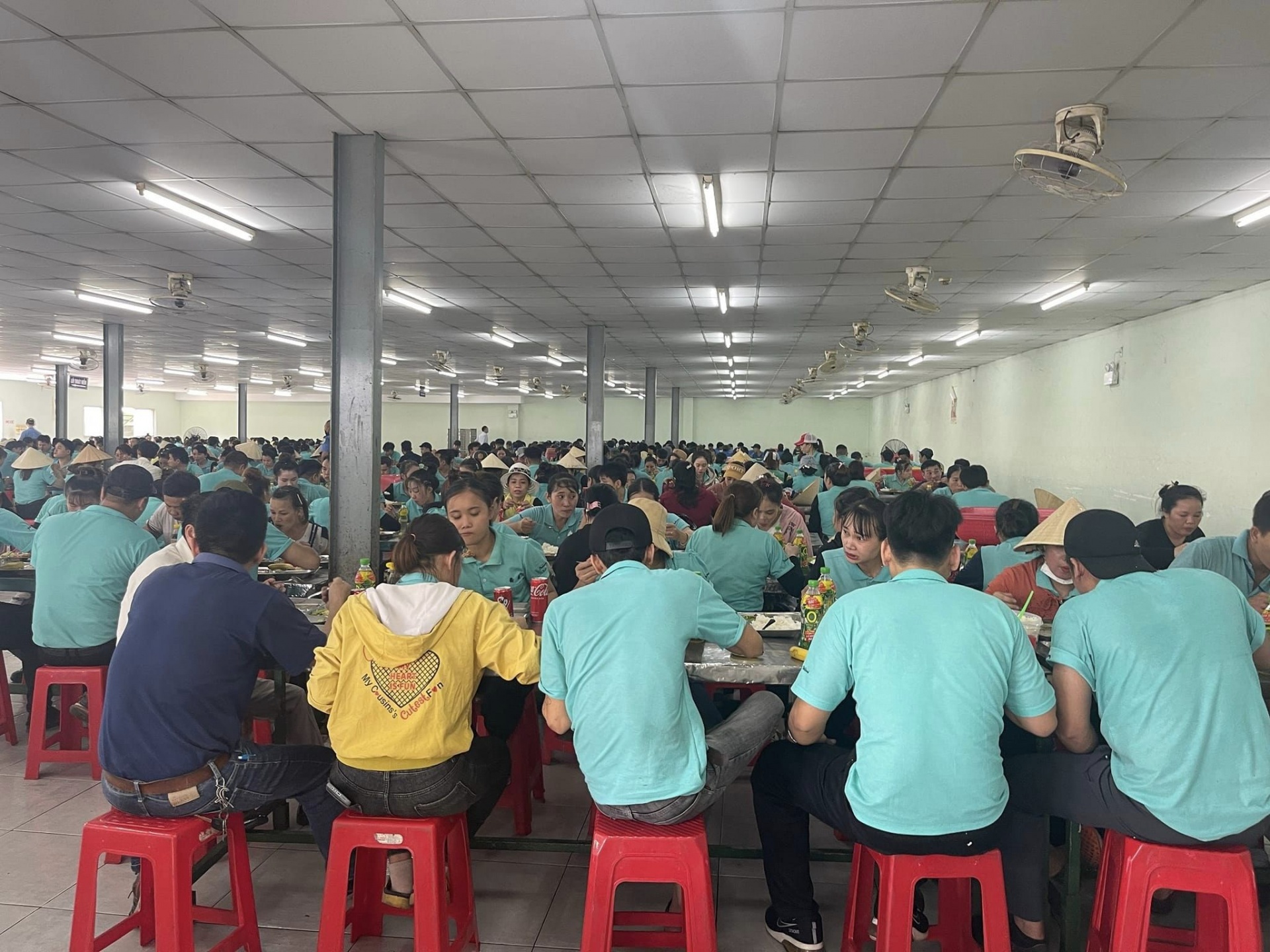 Đồng Nai: “Bữa cơm Công đoàn” gắn kết tình thân công đoàn, doanh nghiệp và người lao động Đồng Nai: “Bữa cơm Công đoàn” gắn kết tình thân công đoàn, doanh nghiệp và người lao động