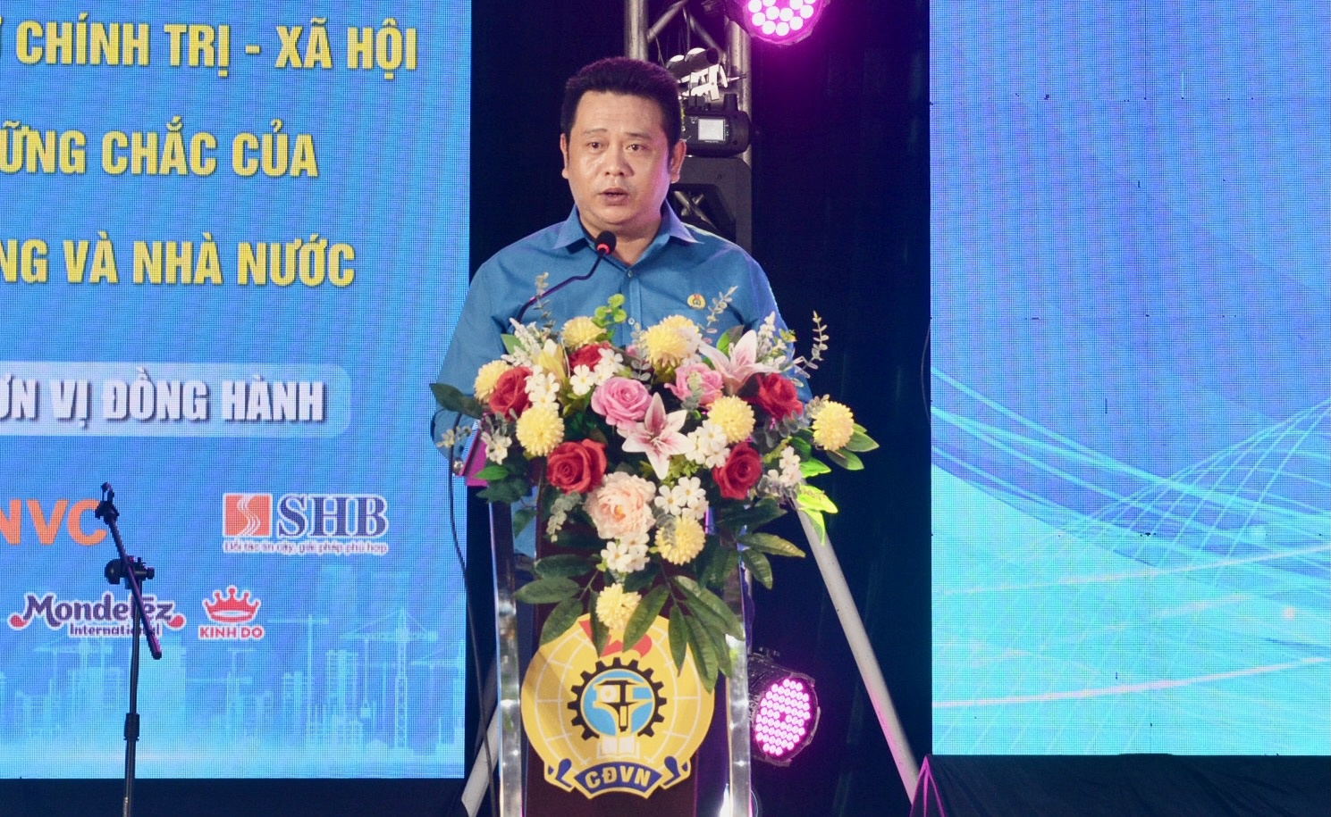 Công đoàn KCNC và các KCN Đà Nẵng tặng quà, khen thưởng cán bộ, NLĐ: Nhiều niềm vui, cảm xúc tự hào! Công đoàn KCNC và các KCN Đà Nẵng tặng quà, khen thưởng cán bộ, NLĐ: Nhiều niềm vui, cảm xúc tự hào!