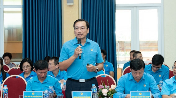 Cần hoàn thiện cơ chế để cán bộ CĐCS mạnh dạn, nhiệt huyết bảo vệ quyền lợi cho NLĐ Cần hoàn thiện cơ chế để cán bộ CĐCS mạnh dạn, nhiệt huyết bảo vệ quyền lợi cho NLĐ