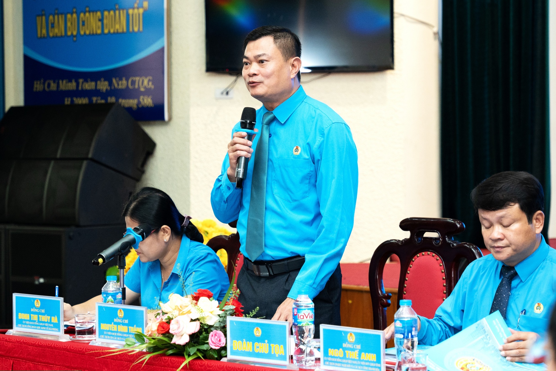 Cần hoàn thiện cơ chế để cán bộ CĐCS mạnh dạn, nhiệt huyết bảo vệ quyền lợi cho NLĐ Cần hoàn thiện cơ chế để cán bộ CĐCS mạnh dạn, nhiệt huyết bảo vệ quyền lợi cho NLĐ