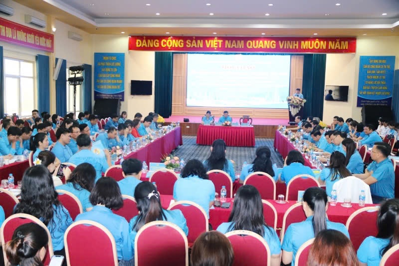 Cần hoàn thiện cơ chế để cán bộ CĐCS mạnh dạn, nhiệt huyết bảo vệ quyền lợi cho NLĐ Cần hoàn thiện cơ chế để cán bộ CĐCS mạnh dạn, nhiệt huyết bảo vệ quyền lợi cho NLĐ