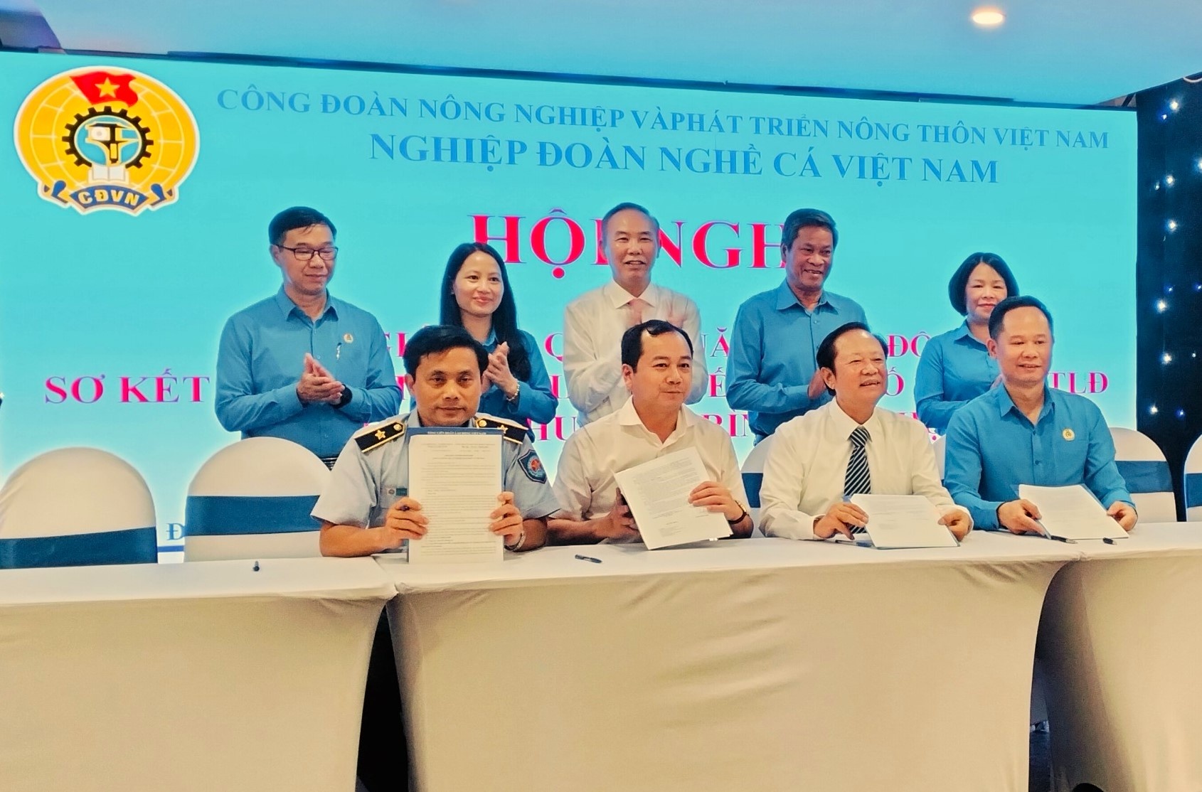 Nghiệp đoàn nghề cá Việt Nam: 10 năm hỗ trợ tối đa đoàn viên, ngư dân bám biển Nghiệp đoàn nghề cá Việt Nam: 10 năm hỗ trợ tối đa đoàn viên, ngư dân bám biển