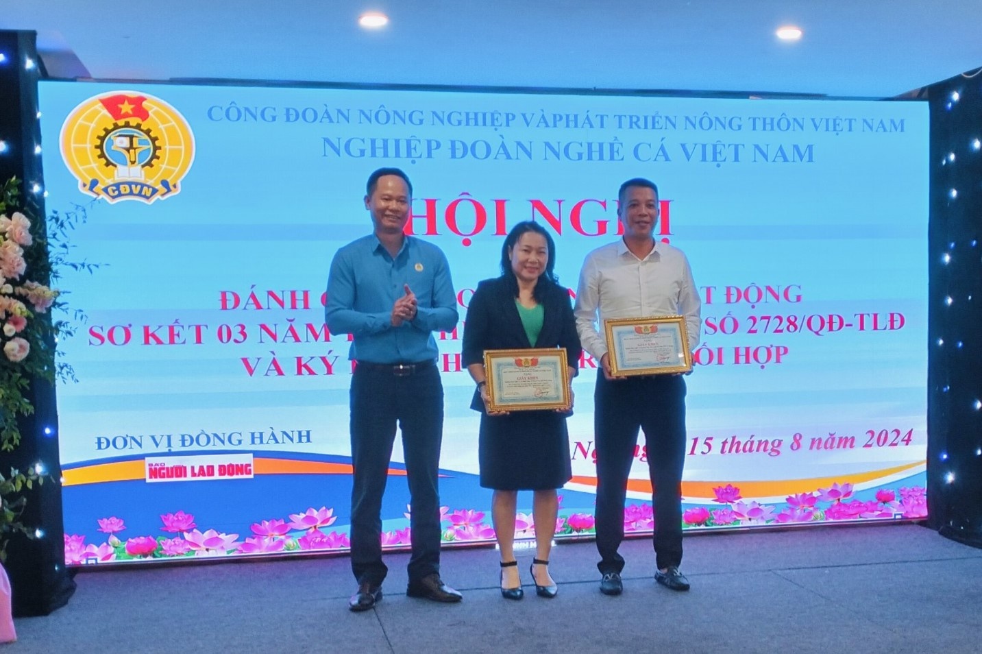 Nghiệp đoàn nghề cá Việt Nam: 10 năm hỗ trợ tối đa đoàn viên, ngư dân bám biển Nghiệp đoàn nghề cá Việt Nam: 10 năm hỗ trợ tối đa đoàn viên, ngư dân bám biển