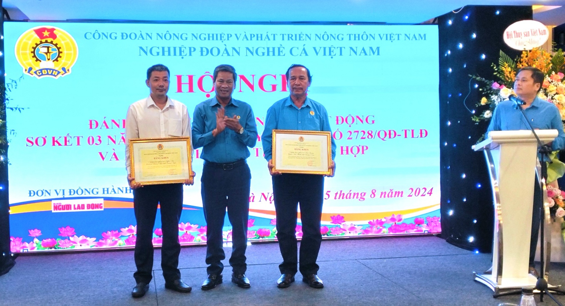 Nghiệp đoàn nghề cá Việt Nam: 10 năm hỗ trợ tối đa đoàn viên, ngư dân bám biển Nghiệp đoàn nghề cá Việt Nam: 10 năm hỗ trợ tối đa đoàn viên, ngư dân bám biển