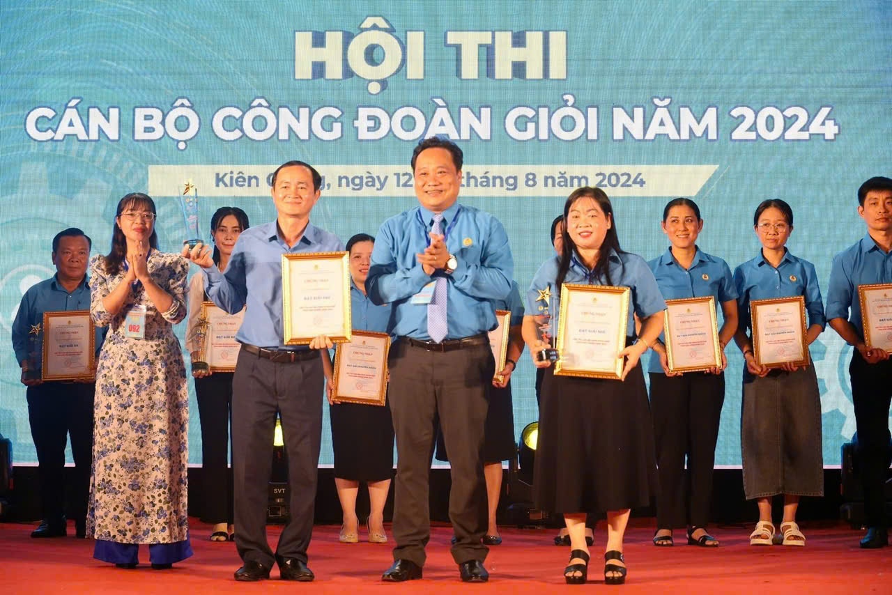 Nhiều nội dung hay từ Hội thi cán bộ công đoàn giỏi ở Kiên Giang Nhiều nội dung hay từ Hội thi cán bộ công đoàn giỏi ở Kiên Giang
