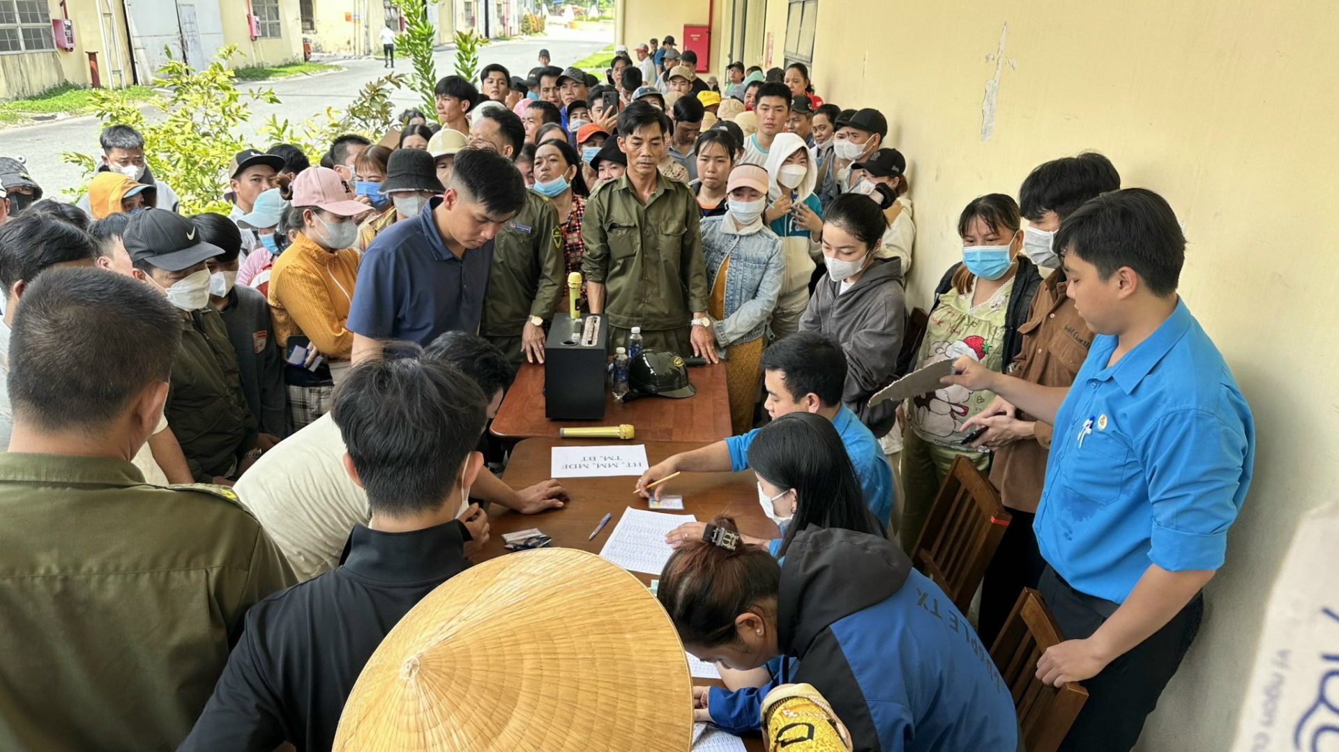 Công đoàn Bình Dương sát cánh với những hoàn cảnh công nhân khó khăn, ngặt nghèo