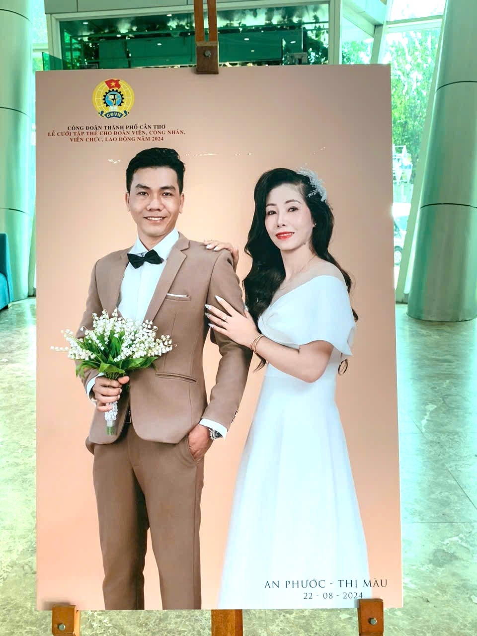 Lễ cưới tập thể công nhân ở Cần Thơ: Lễ cưới khi vừa nghỉ hưu...