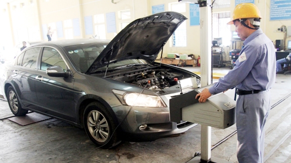 Đề xuất sửa gấp quy định đăng kiểm, tránh quá tải cuối năm Đề xuất sửa gấp quy định đăng kiểm, tránh quá tải cuối năm