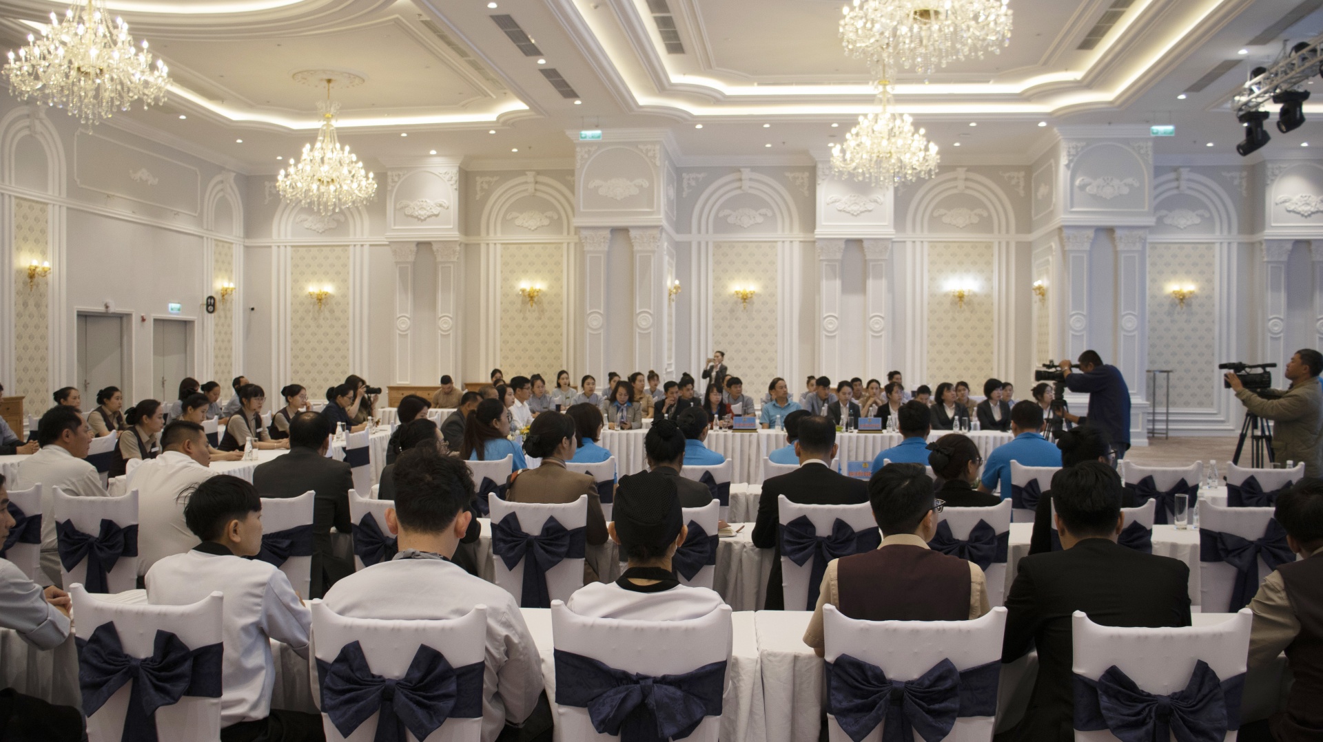 Thành lập công đoàn cơ sở 243 đoàn viên ở Đà Lạt: Trang nghiêm, phấn khởi Thành lập công đoàn cơ sở 243 đoàn viên ở Đà Lạt: Trang nghiêm, phấn khởi