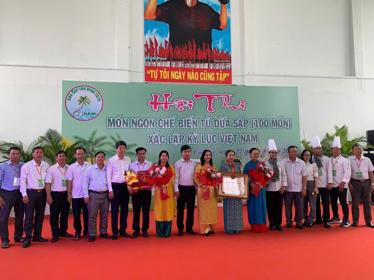 100 năm dừa sáp Trà Vinh 100 năm dừa sáp Trà Vinh