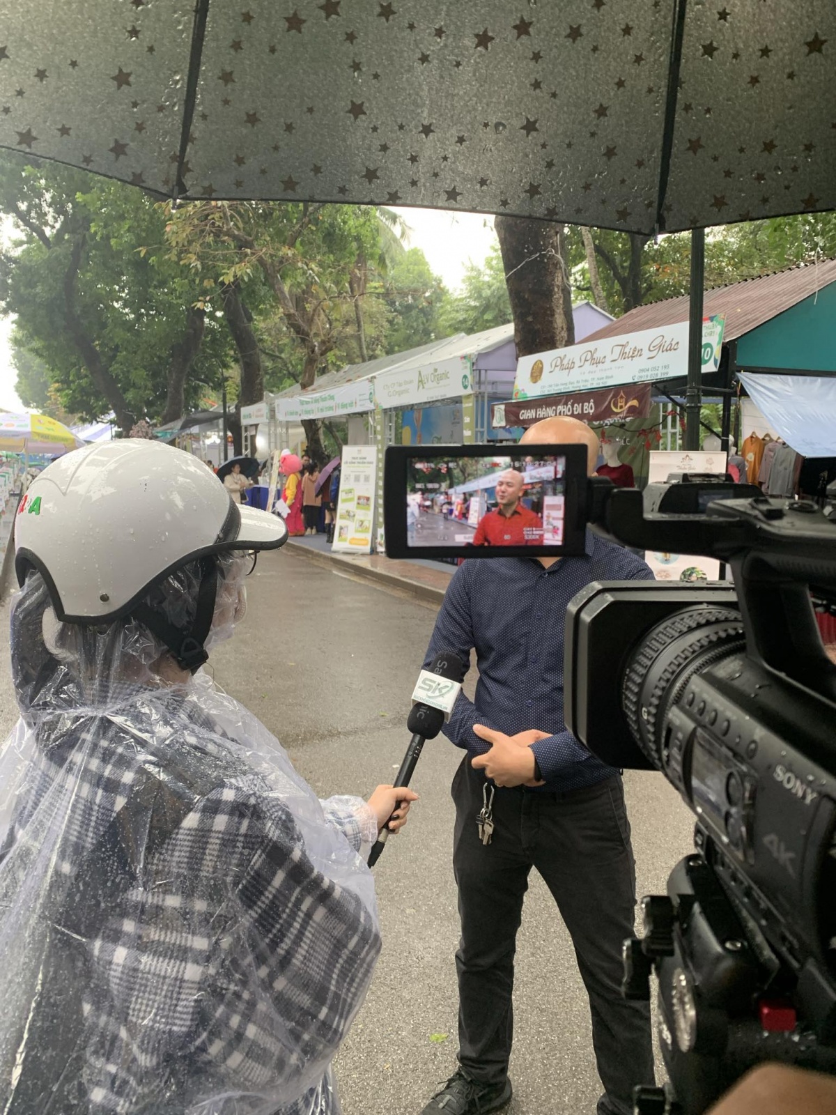“Siêu bão” sắp đổ bộ, người lao động lo lắng, chuẩn bị phương án “phòng hơn chống”