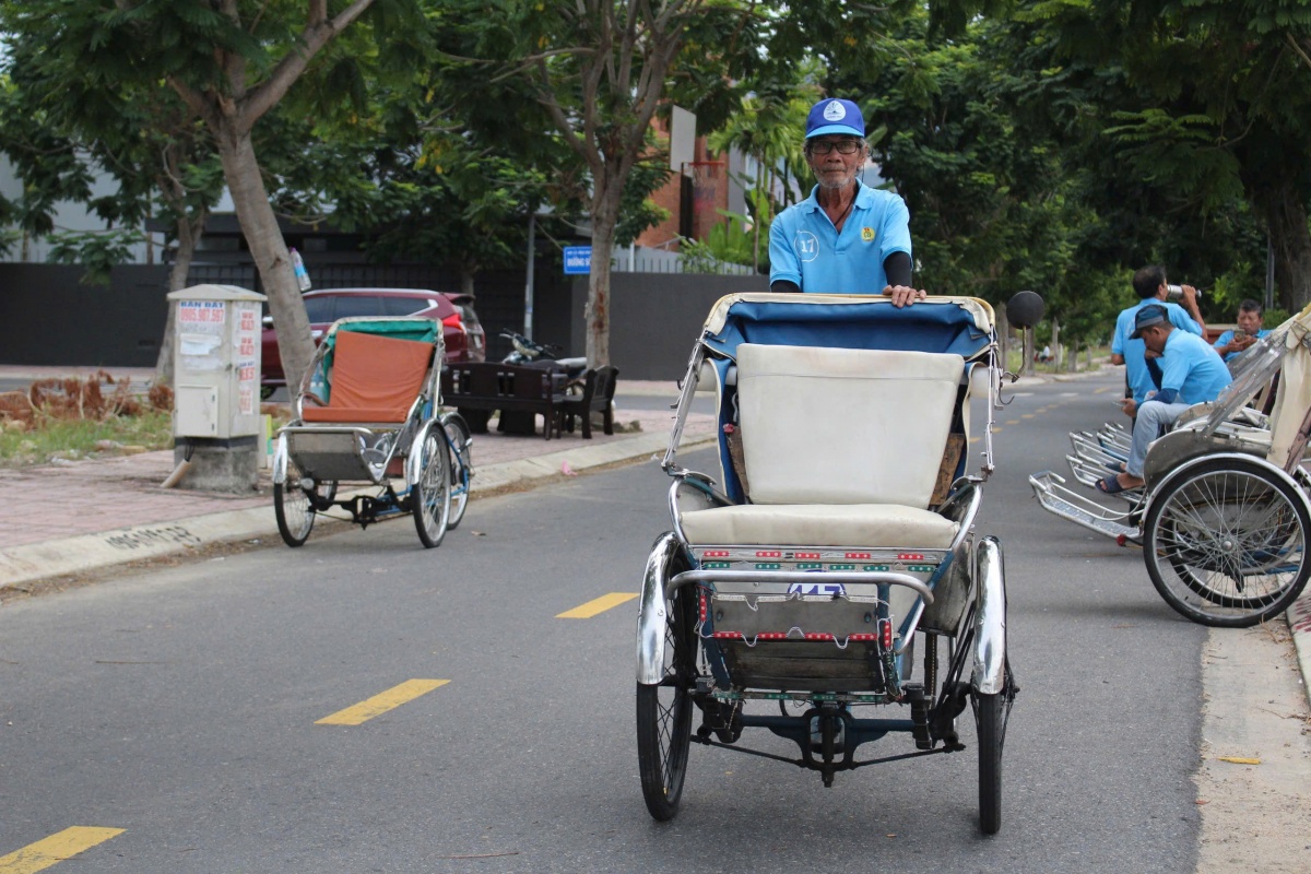 Nghiệp đoàn Xích lô du lịch Nha Trang là điểm tựa vững chắc cho người lao động