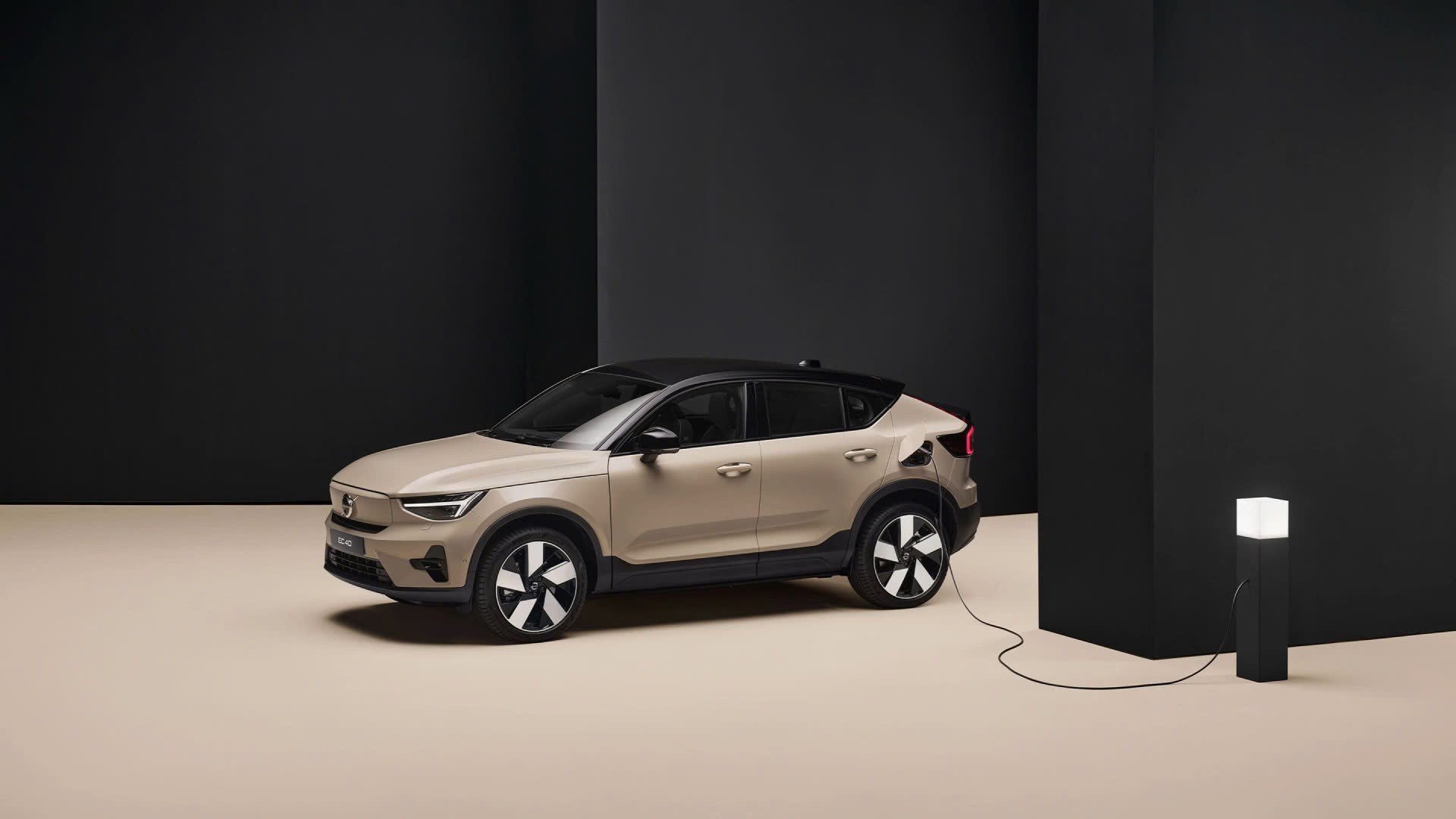 Volvo EC40 Volvo EC40