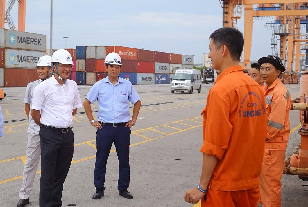 Trước giờ bão Yagi đổ bộ: Tàu và sỹ quan, thuyền viên đã neo trú nơi an toàn