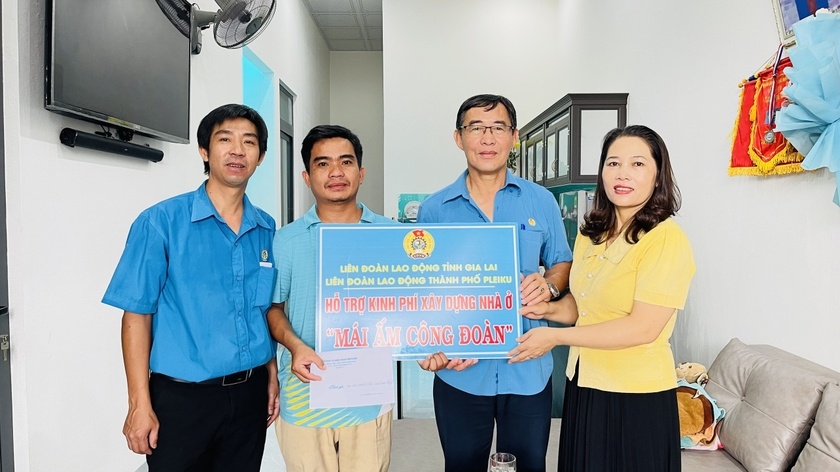 Phố núi Pleiku: Điểm sáng phát triển đoàn viên, công đoàn ở Gia Lai Phố núi Pleiku: Điểm sáng phát triển đoàn viên, công đoàn ở Gia Lai