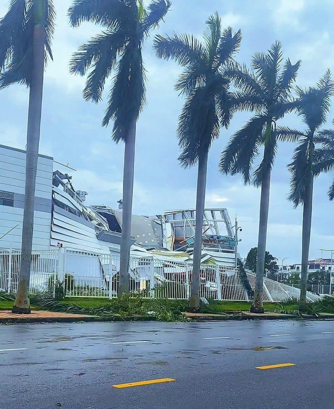 Sau bão Yagi, nhiều nhà xưởng bị nước nhấn chìm, Công đoàn Hải Phòng tập trung hỗ trợ toàn diện Sau bão Yagi, nhiều nhà xưởng bị nước nhấn chìm, Công đoàn Hải Phòng tập trung hỗ trợ toàn diện