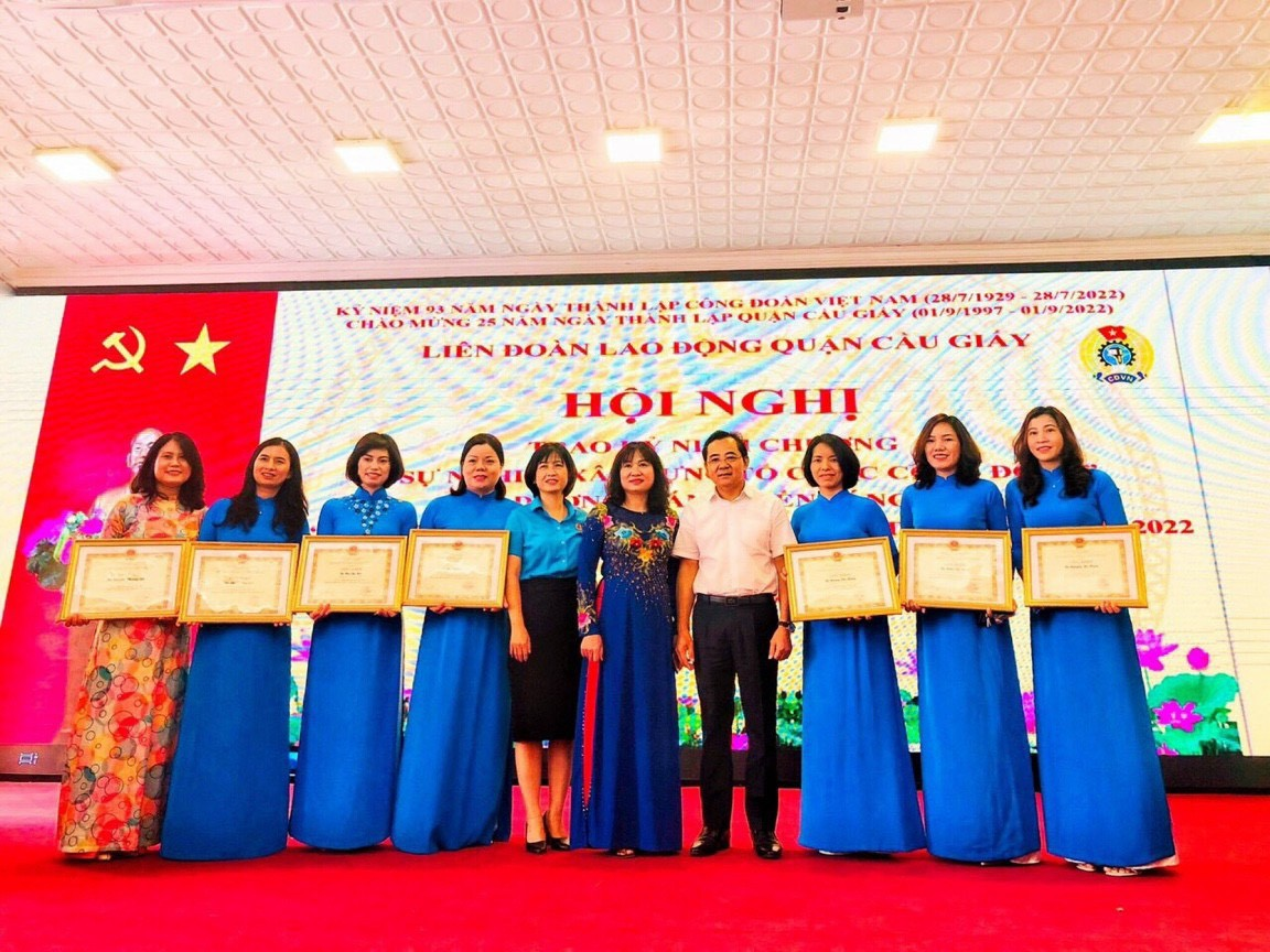 Cô giáo 30 năm tận tâm, nhiệt huyết với nghề dạy học ở Thủ đô Cô giáo 30 năm tận tâm, nhiệt huyết với nghề dạy học ở Thủ đô