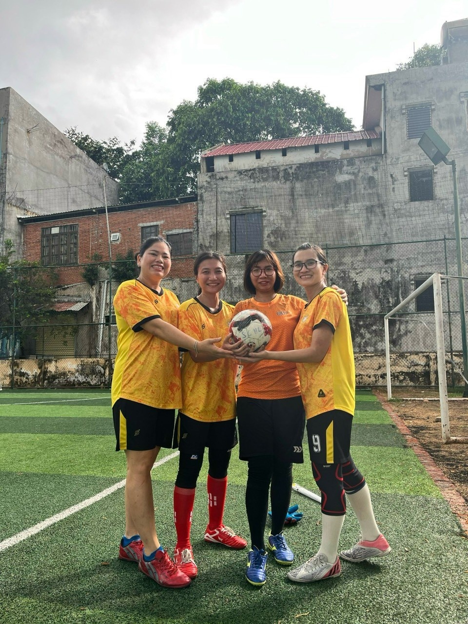 Công đoàn BIDV Phú Mỹ đồng hành với con gái nhân viên vượt qua bệnh tật Công đoàn BIDV Phú Mỹ đồng hành với con gái nhân viên vượt qua bệnh tật