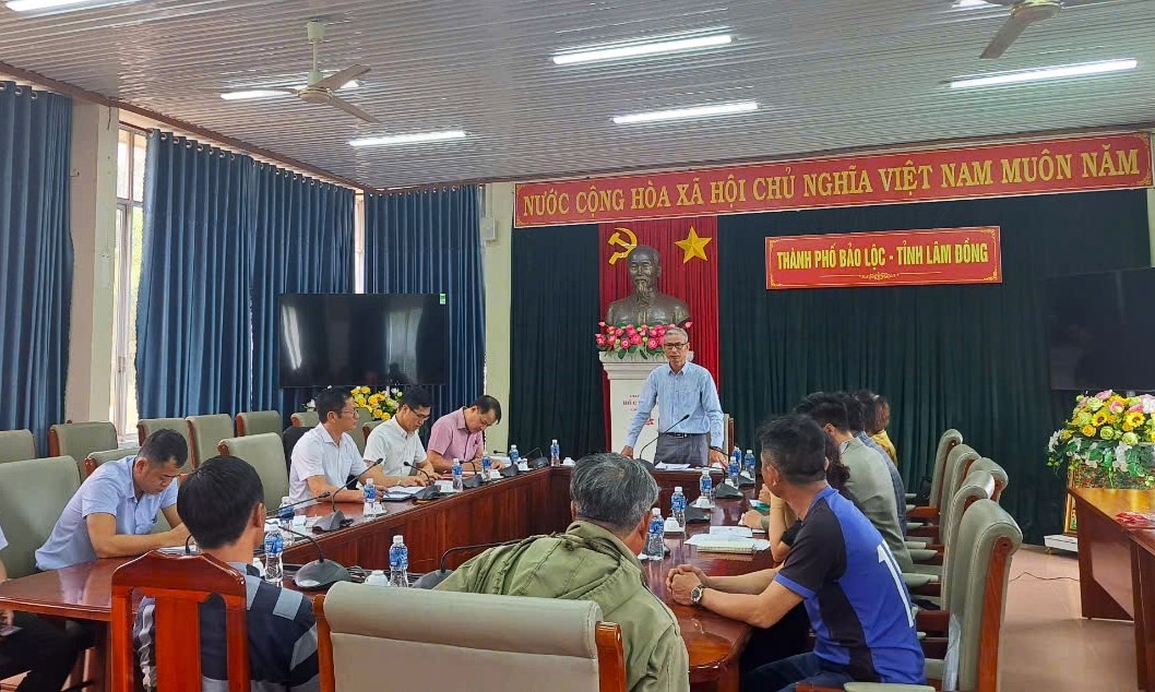 Lâm Đồng: Người lao động xử lý rác vẫn chưa được trả nợ lương Lâm Đồng: Người lao động xử lý rác vẫn chưa được trả nợ lương