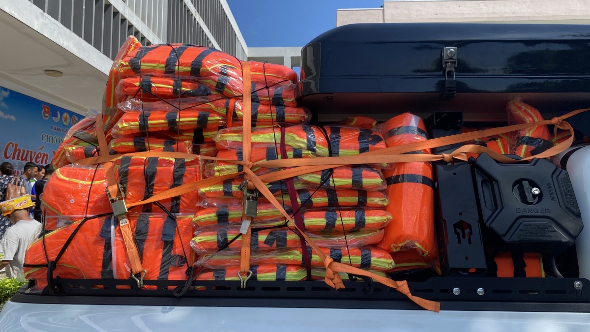 Doanh nghiệp, người lao động Đà Nẵng hỗ trợ miền Bắc khắc phục hậu quả bão số 3 Doanh nghiệp, người lao động Đà Nẵng hỗ trợ miền Bắc khắc phục hậu quả bão số 3