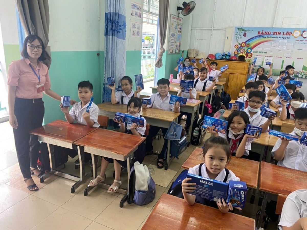 May mắn khi được sống và công tác dưới “trường học hạnh phúc” May mắn khi được sống và công tác dưới “trường học hạnh phúc”