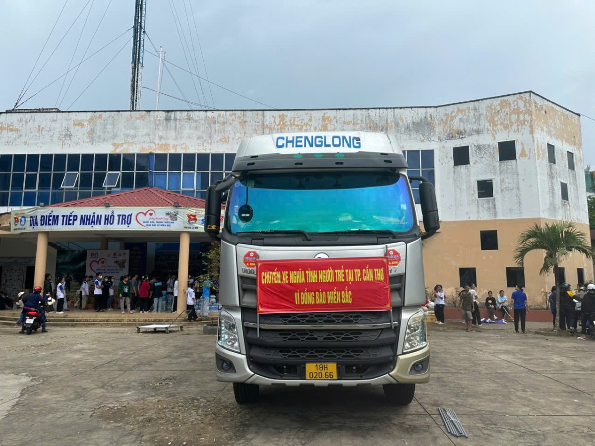 Công đoàn Cần Thơ chung tay hỗ trợ đồng bào miền Bắc sau bão lũ