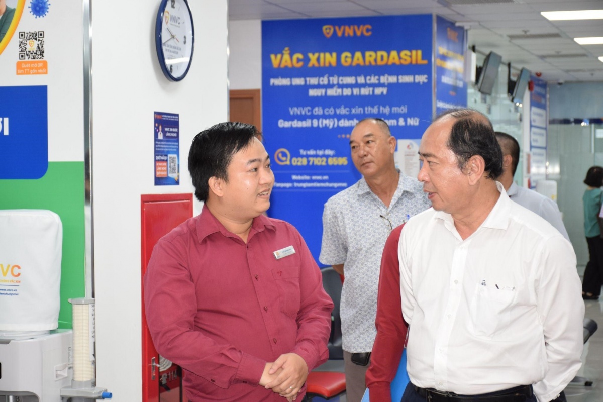 VNVC tiêm nhiều nhất trong ngày đầu chiến dịch tăng cường vắc xin sởi cho trẻ VNVC tiêm nhiều nhất trong ngày đầu chiến dịch tăng cường vắc xin sởi cho trẻ