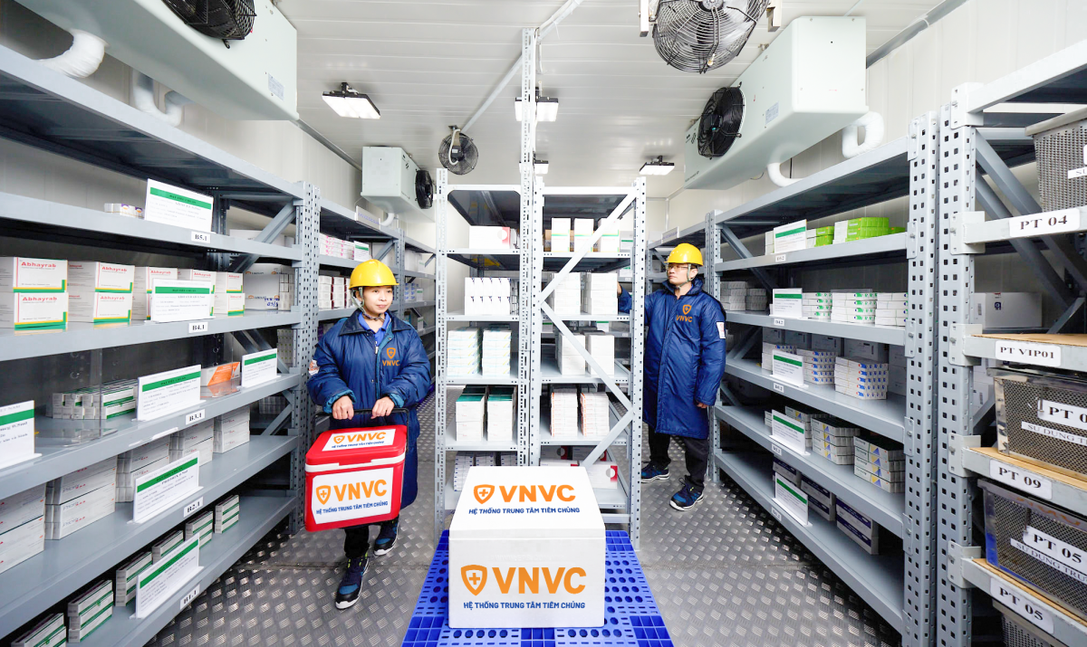 VNVC tiêm nhiều nhất trong ngày đầu chiến dịch tăng cường vắc xin sởi cho trẻ VNVC tiêm nhiều nhất trong ngày đầu chiến dịch tăng cường vắc xin sởi cho trẻ