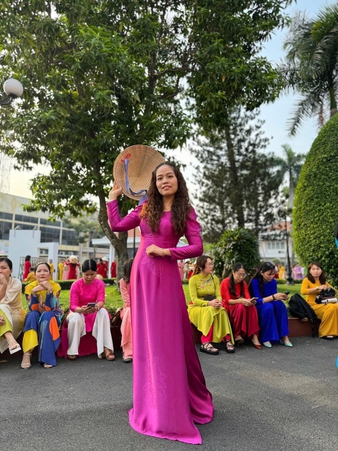 Nữ Chủ tịch Công đoàn trường tài năng, nhiệt huyết và sáng tạo Nữ Chủ tịch Công đoàn trường tài năng, nhiệt huyết và sáng tạo