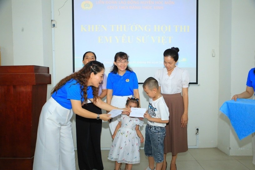 Nữ Chủ tịch Công đoàn trường tài năng, nhiệt huyết và sáng tạo Nữ Chủ tịch Công đoàn trường tài năng, nhiệt huyết và sáng tạo