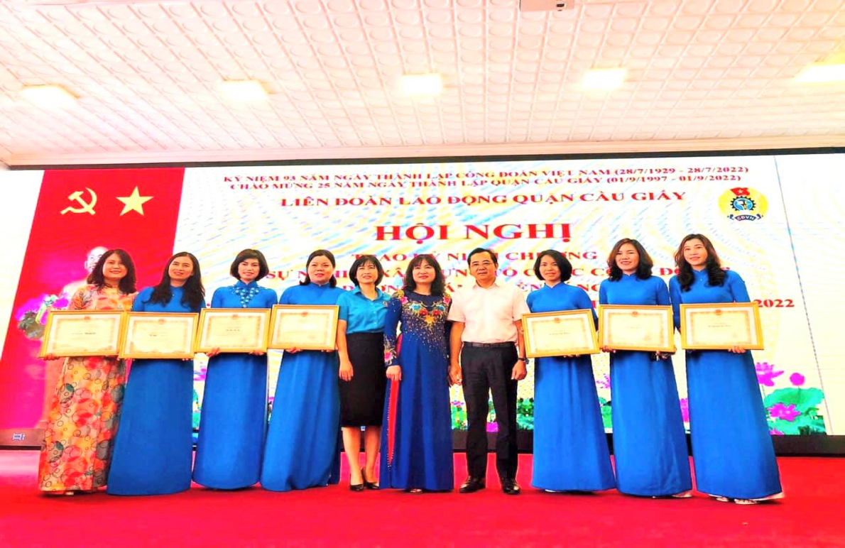 Người đổi mới phương pháp dạy, truyền cảm hứng học tập của Trường Tiểu học Trung Yên