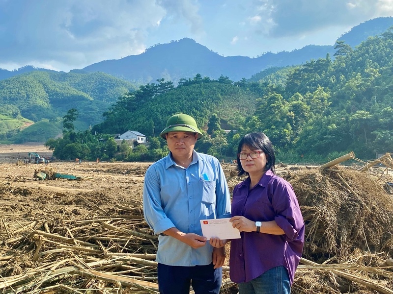 Ngọc trong lũ Ngọc trong lũ