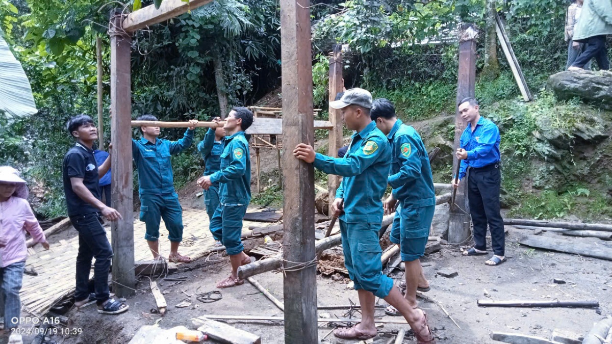 Quảng Nam: Khẩn cấp di dời, ổn định đời sống người dân ở hai huyện sạt lở núi Quảng Nam: Khẩn cấp di dời, ổn định đời sống người dân ở hai huyện sạt lở núi