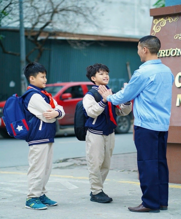 Người bảo vệ gần gũi, thân thiện của Trường Tiểu học Trung Yên Người bảo vệ gần gũi, thân thiện của Trường Tiểu học Trung Yên