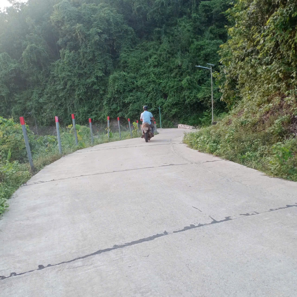 Thầy giáo người Cơ Tu vượt khó của Trường THCS Kim Đồng