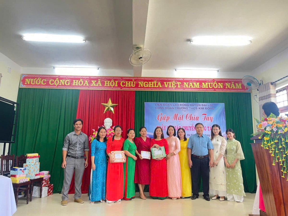 Thầy giáo người Cơ Tu vượt khó của Trường THCS Kim Đồng