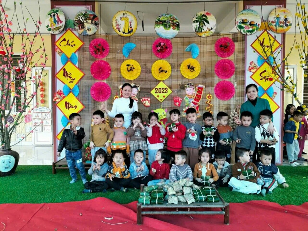 Vòng tay Công đoàn giúp cô Nguyễn Thị Duyên đứng vững trước “giông tố cuộc đời” Vòng tay Công đoàn giúp cô Nguyễn Thị Duyên đứng vững trước “giông tố cuộc đời”