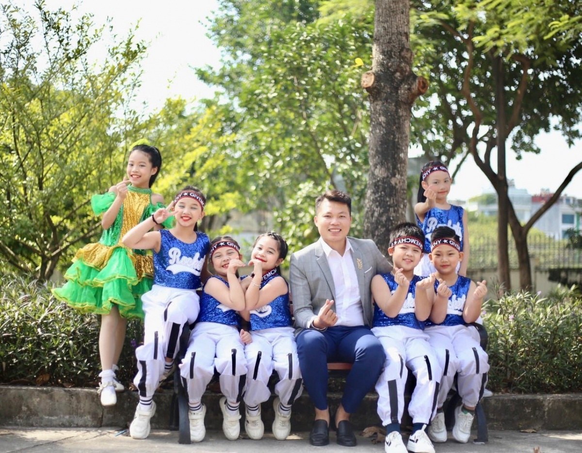 Tổng phụ trách Đội âm thầm cống hiến “những nốt nhạc vui” cho học trò Tổng phụ trách Đội âm thầm cống hiến “những nốt nhạc vui” cho học trò