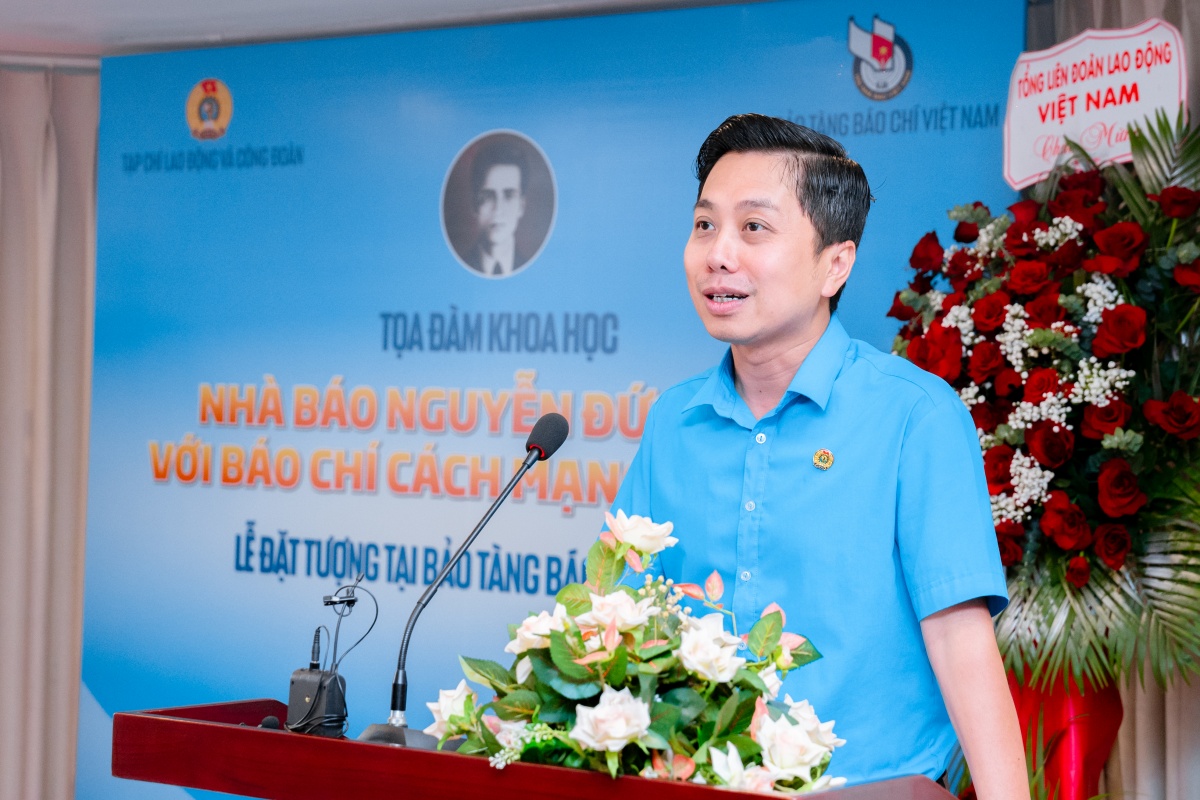 Toàn cảnh tọa đàm và lễ tiếp nhận tượng nhà báo Nguyễn Đức Cảnh