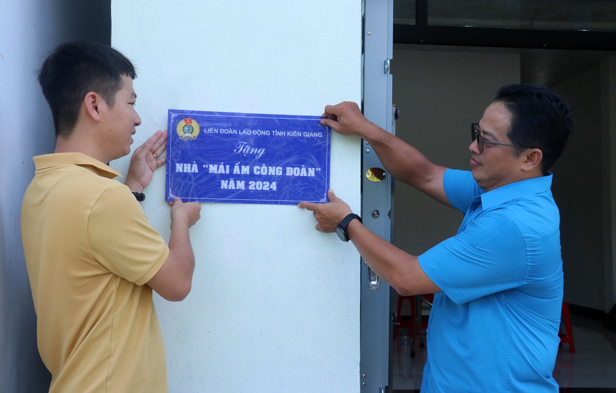 Ấm áp nghĩa tình từ những Ấm áp nghĩa tình từ những