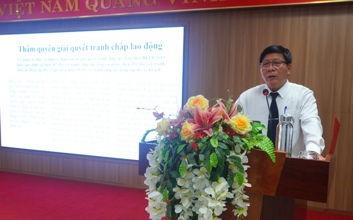 Thừa Thiên Huế: Bồi dưỡng kiến thức tư vấn pháp luật cho cán bộ Công đoàn