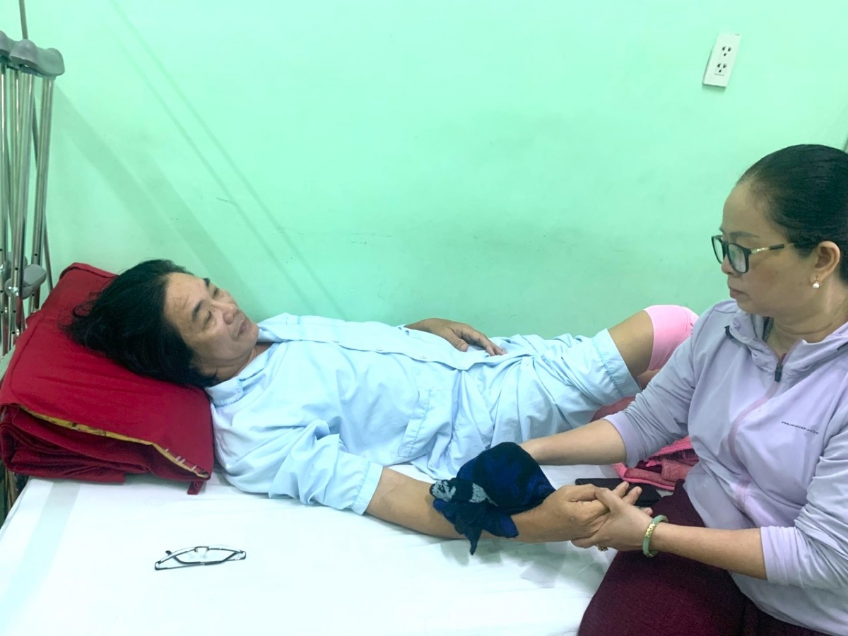 Bác sĩ Lê Khắc Thu xin đi giám định sức khỏe