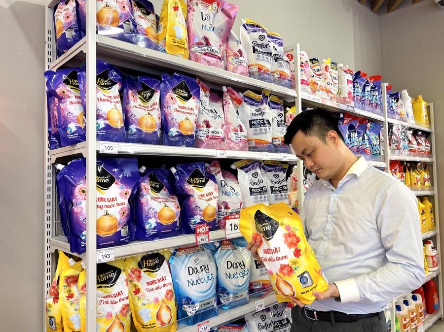 Các sản phẩm nhãn hàng riêng của WinMart có giá thành rẻ hơn 10-20% so với các sản phẩm cùng phân khúc trên thị trường Các sản phẩm nhãn hàng riêng của WinMart có giá thành rẻ hơn 10-20% so với các sản phẩm cùng phân khúc trên thị trường