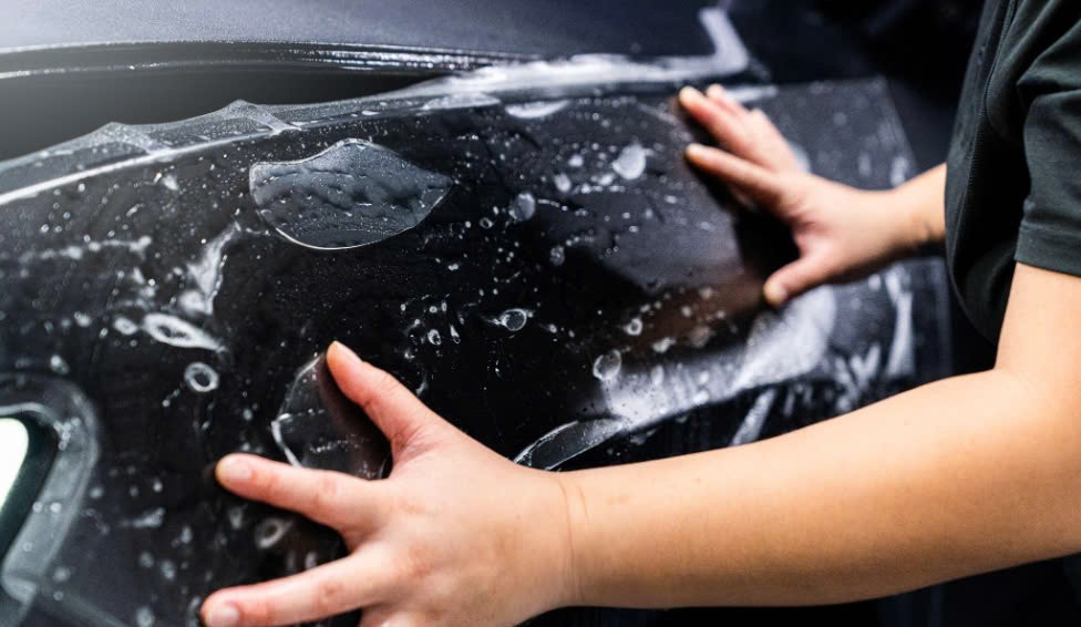 Bảo vệ sơn ô tô với phim 3M PPF: Xu hướng hay lựa chọn thông minh? Bảo vệ sơn ô tô với phim 3M PPF: Xu hướng hay lựa chọn thông minh?