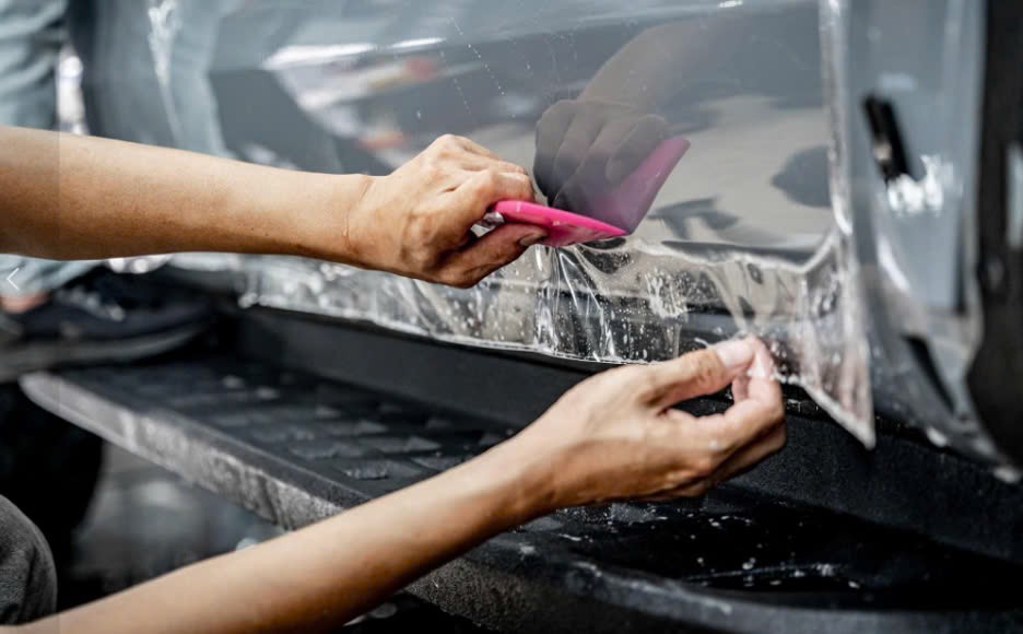 Bảo vệ sơn ô tô với phim 3M PPF: Xu hướng hay lựa chọn thông minh? Bảo vệ sơn ô tô với phim 3M PPF: Xu hướng hay lựa chọn thông minh?