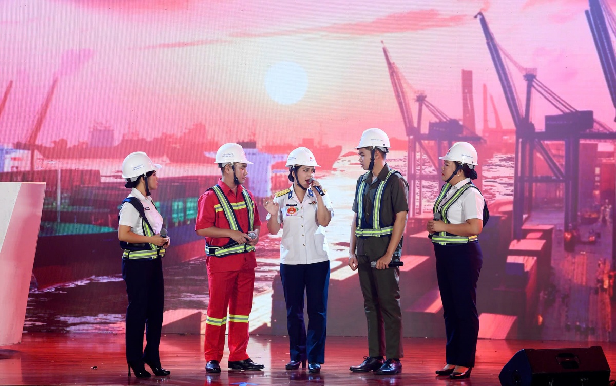 Hội thi Chủ tịch công đoàn cơ sở giỏi cấp toàn quân: Bản lĩnh, trí tuệ - Tâm huyết, nghĩa tình