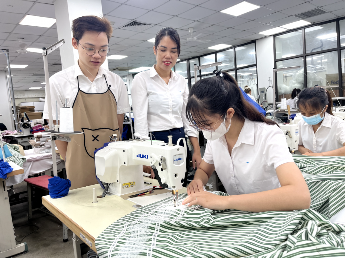 Bài 2: Chị Đỗ Thị Thúy- người gieo tình yêu nghề cho thế hệ trẻ Bài 2: Chị Đỗ Thị Thúy- người gieo tình yêu nghề cho thế hệ trẻ