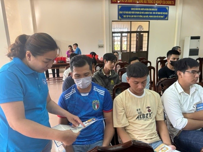 Trà Vinh: Nâng cao hiểu biết cho công nhân về pháp luật lao động nữ Trà Vinh: Nâng cao hiểu biết cho công nhân về pháp luật lao động nữ