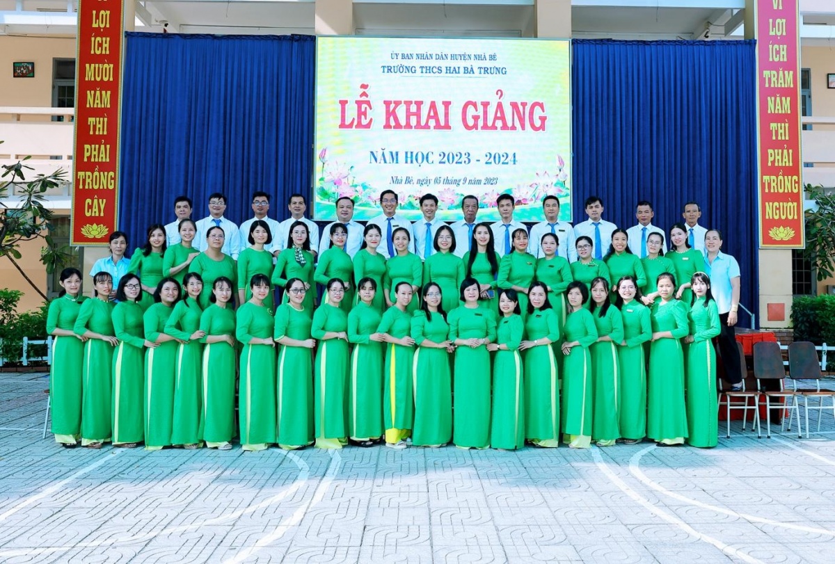 Mảnh đời bé nhỏ được sưởi ấm tình yêu thương và sẻ chia từ Công đoàn Mảnh đời bé nhỏ được sưởi ấm tình yêu thương và sẻ chia từ Công đoàn